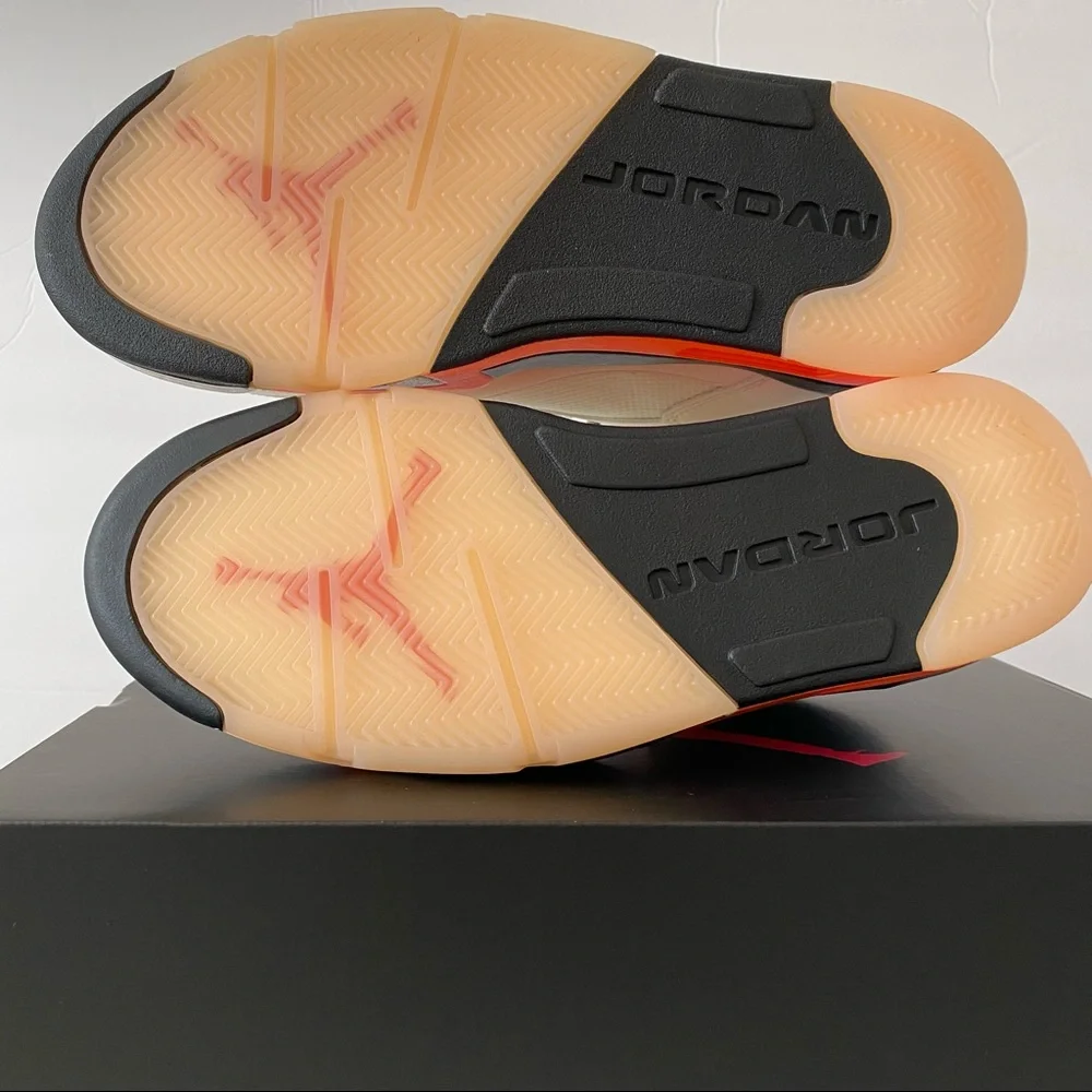 Air Jordan 5 Retro